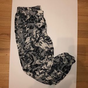 Fabletics Joggers/Sweats